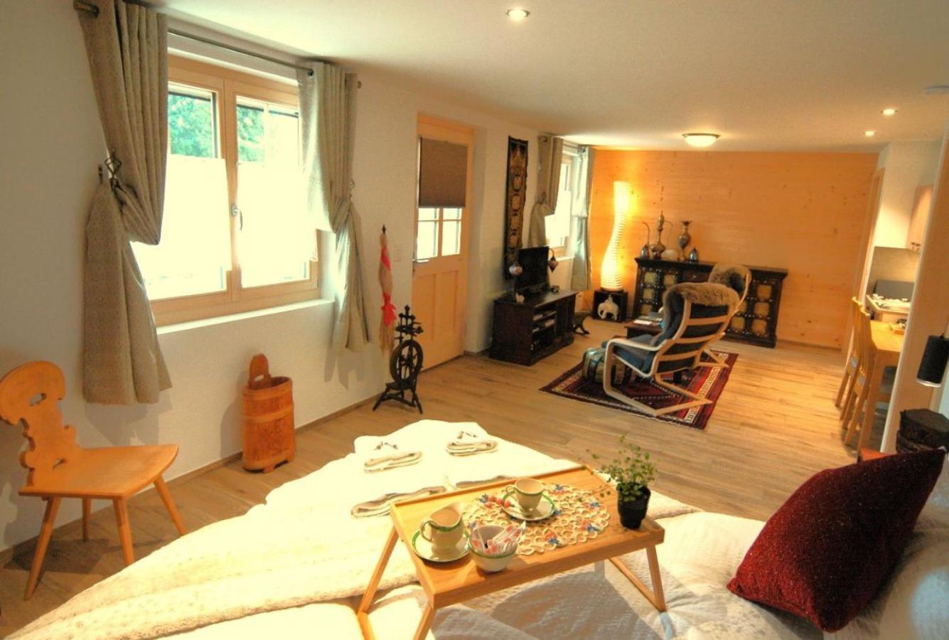 Large Deluxe Studio For 2 - Chalet Lovo Lenk im Simmental Extérieur photo