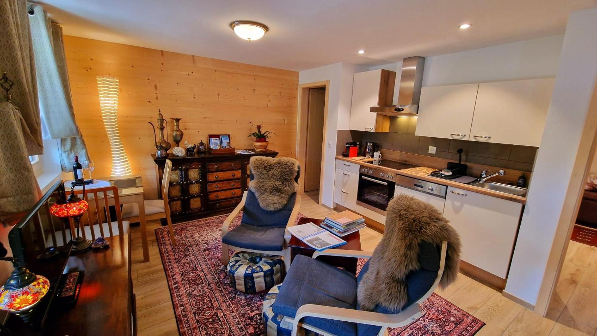 Large Deluxe Studio For 2 - Chalet Lovo Lenk im Simmental Extérieur photo